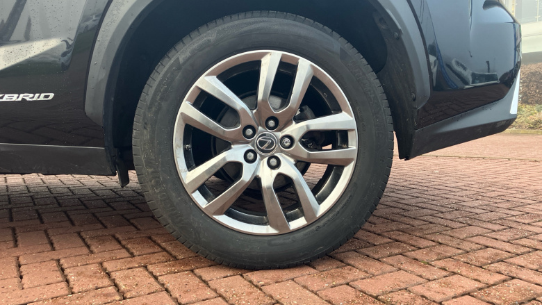 Lexus NX 300h 2.5 Luxury 5dr CVT [Premium Nav] Hybrid Estate